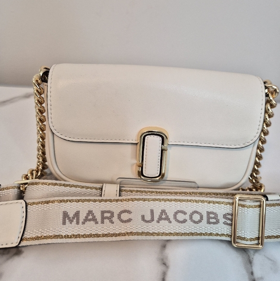 Marc Jacobs White Crossbody Bag with Gold Accents - Picture 1 of 10